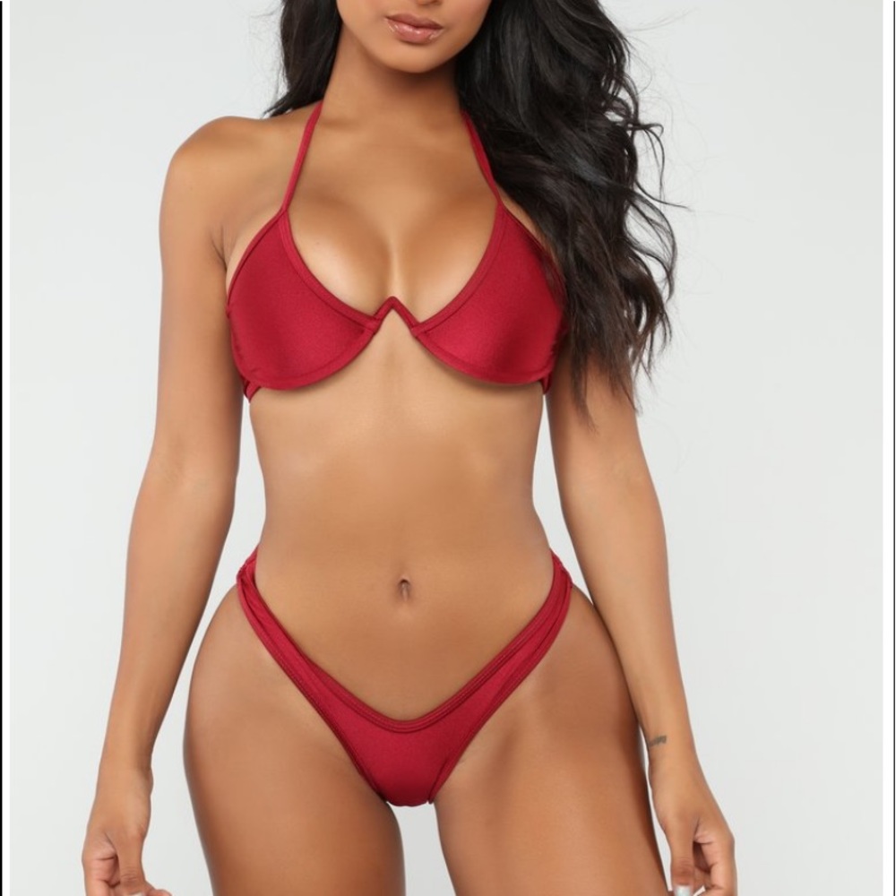 **SALE** Burgundy underwire bikini